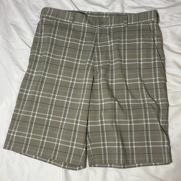 Nike Golf Tour Performance Plaid Tan Shorts Men's Size 34 Stretch - Picture 1 of 7